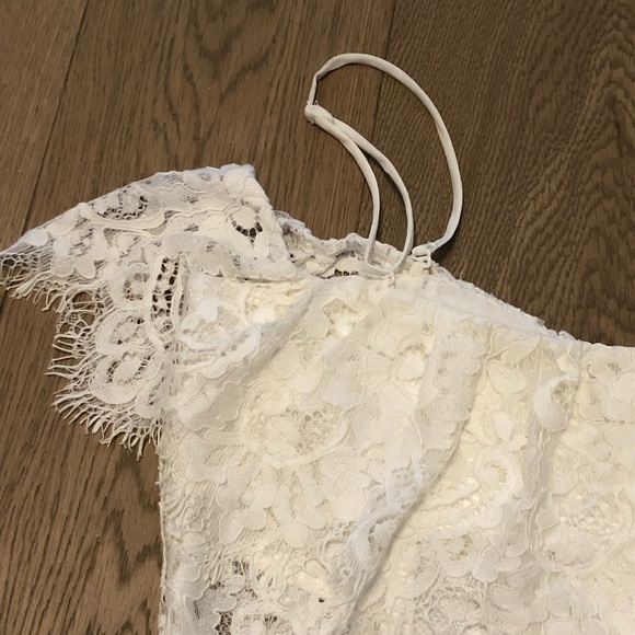 Lulu’s White Lace Bodysuit corset ruffle Sz S - Picture 6 of 16